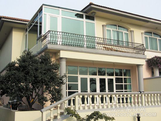 ���̰���